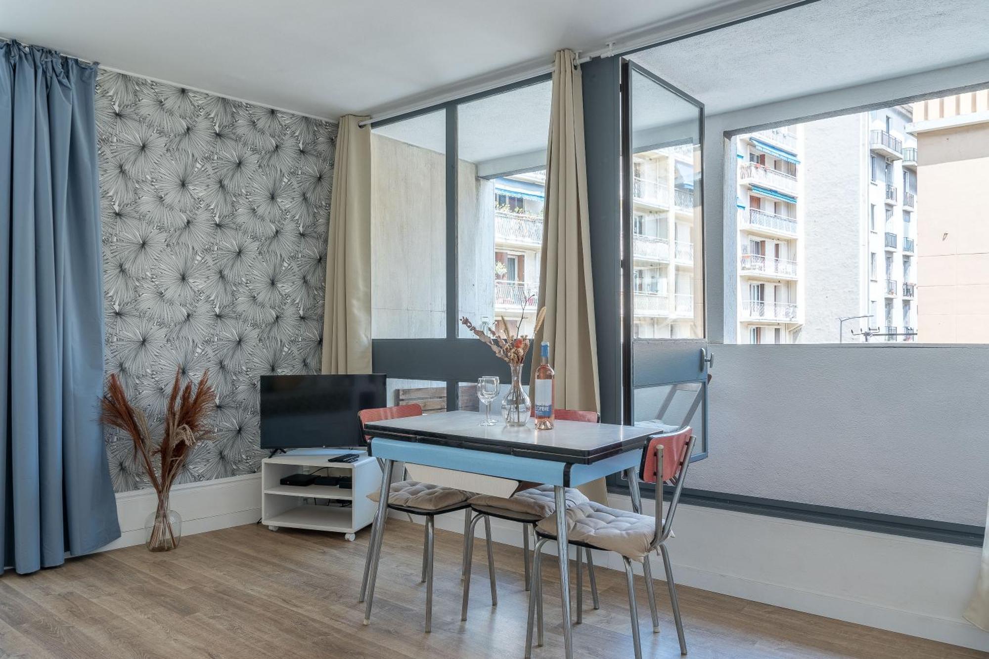 *las Flores* Joli Avec Balcon Appartement